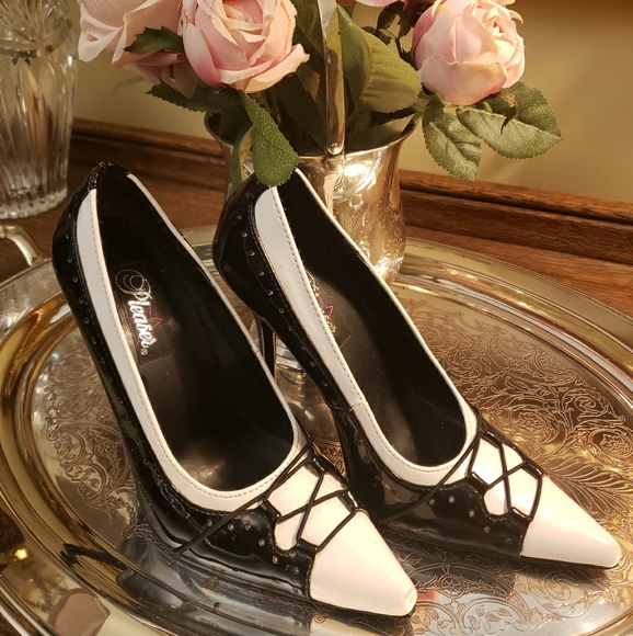 Shoes - Picture 1 of 5